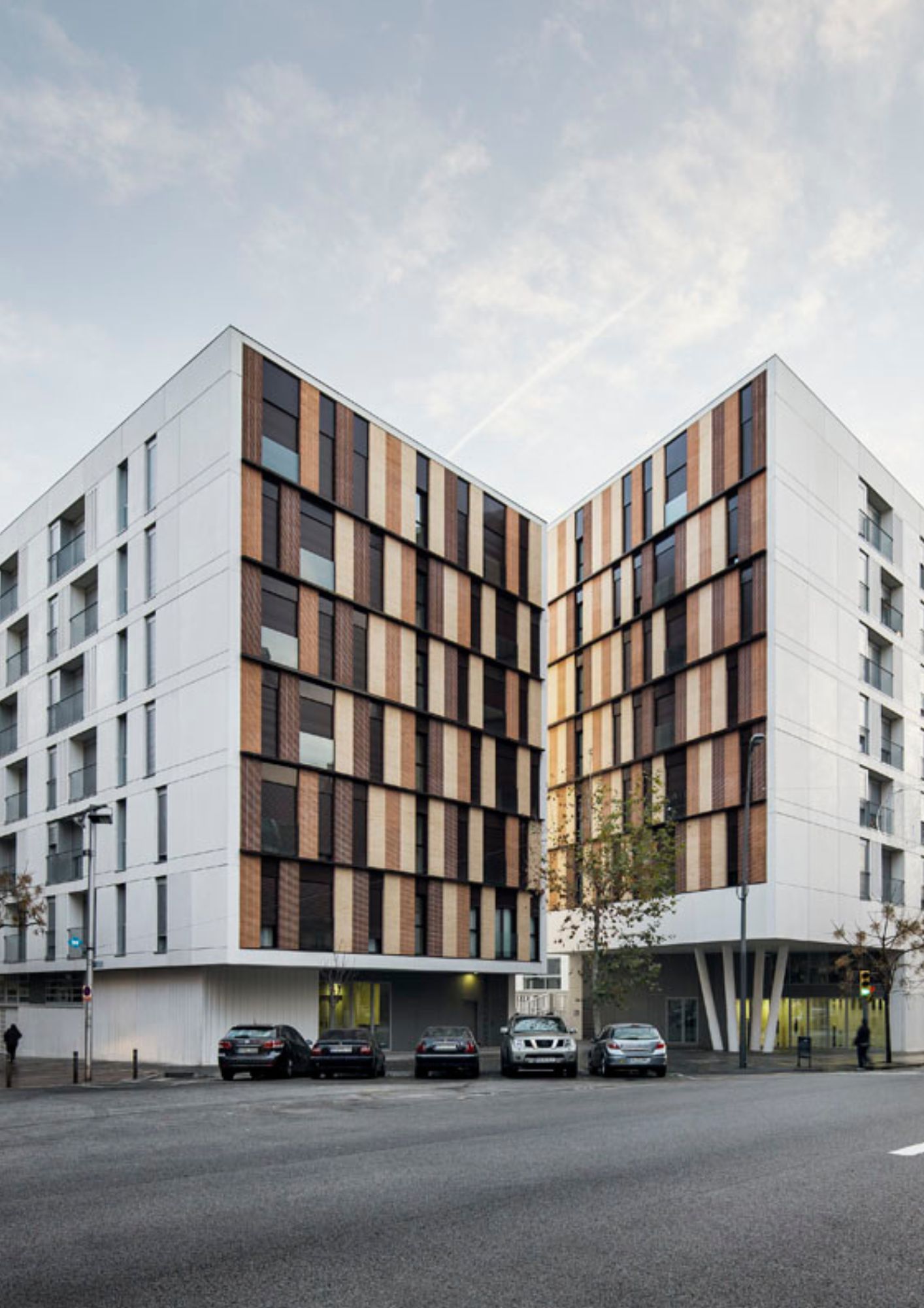 El barrio más nuevo del distrito de Sant Andreu. Conserva parte de la trama de Cerdà (Eixample) pero con un ambiente mucho más barrial y tranquilo. Es residencial y muy bien comunicado.